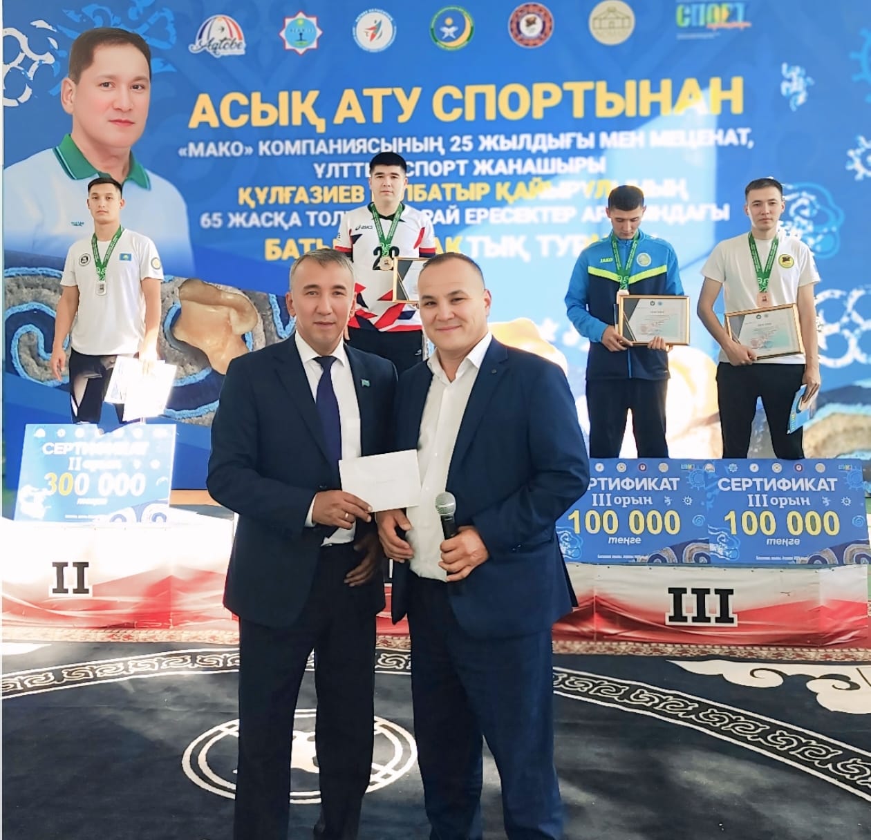 Үздік 100 сексуалды спорт жұлдыздары